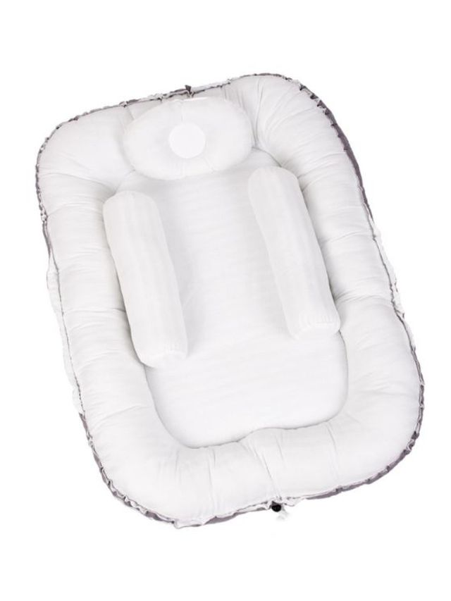 Kozy Blankie Crib Nest - White Thread