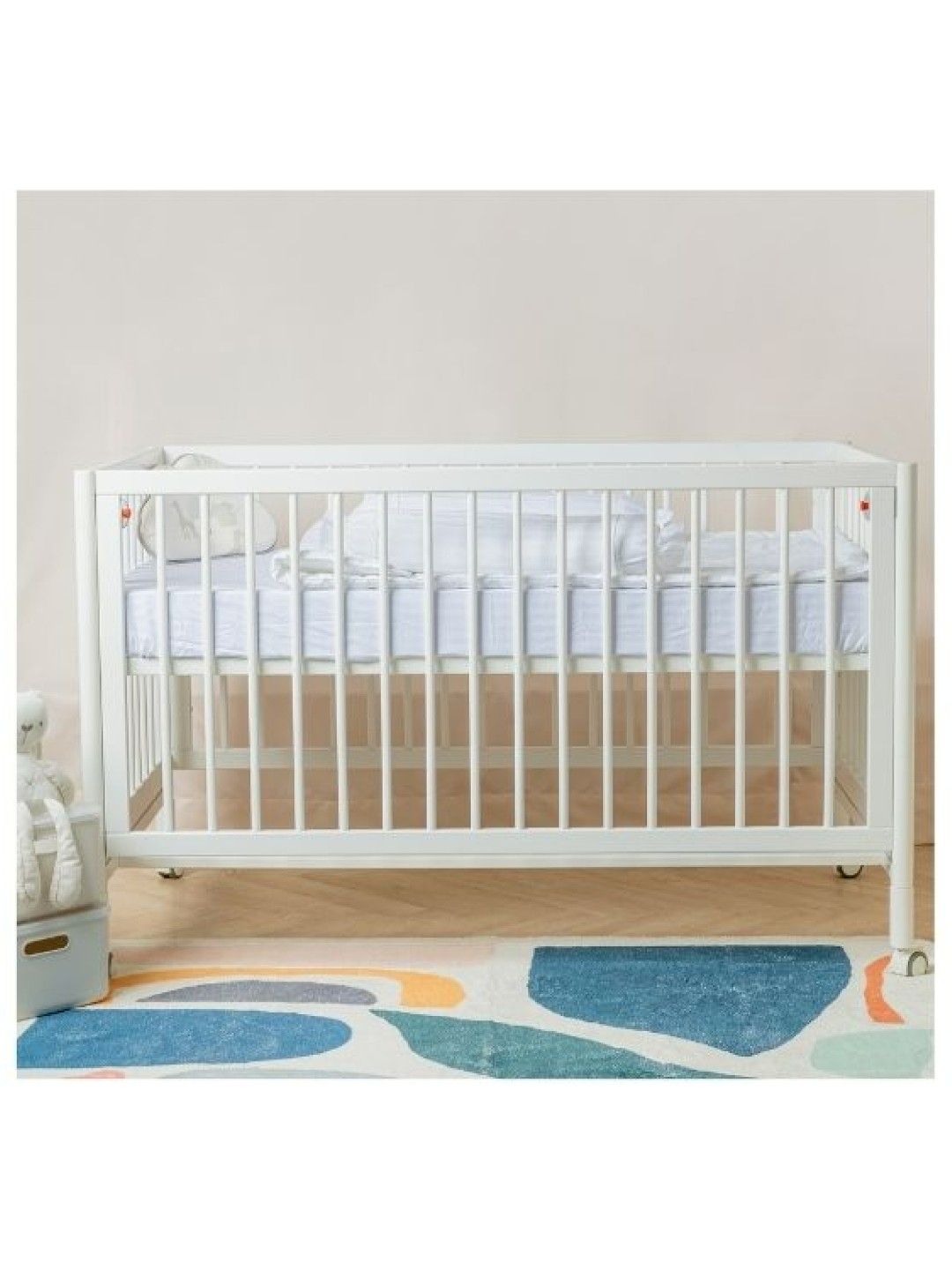 Lily and Tucker Cooper Standard 4-in-1 Crib (White- Image 2)