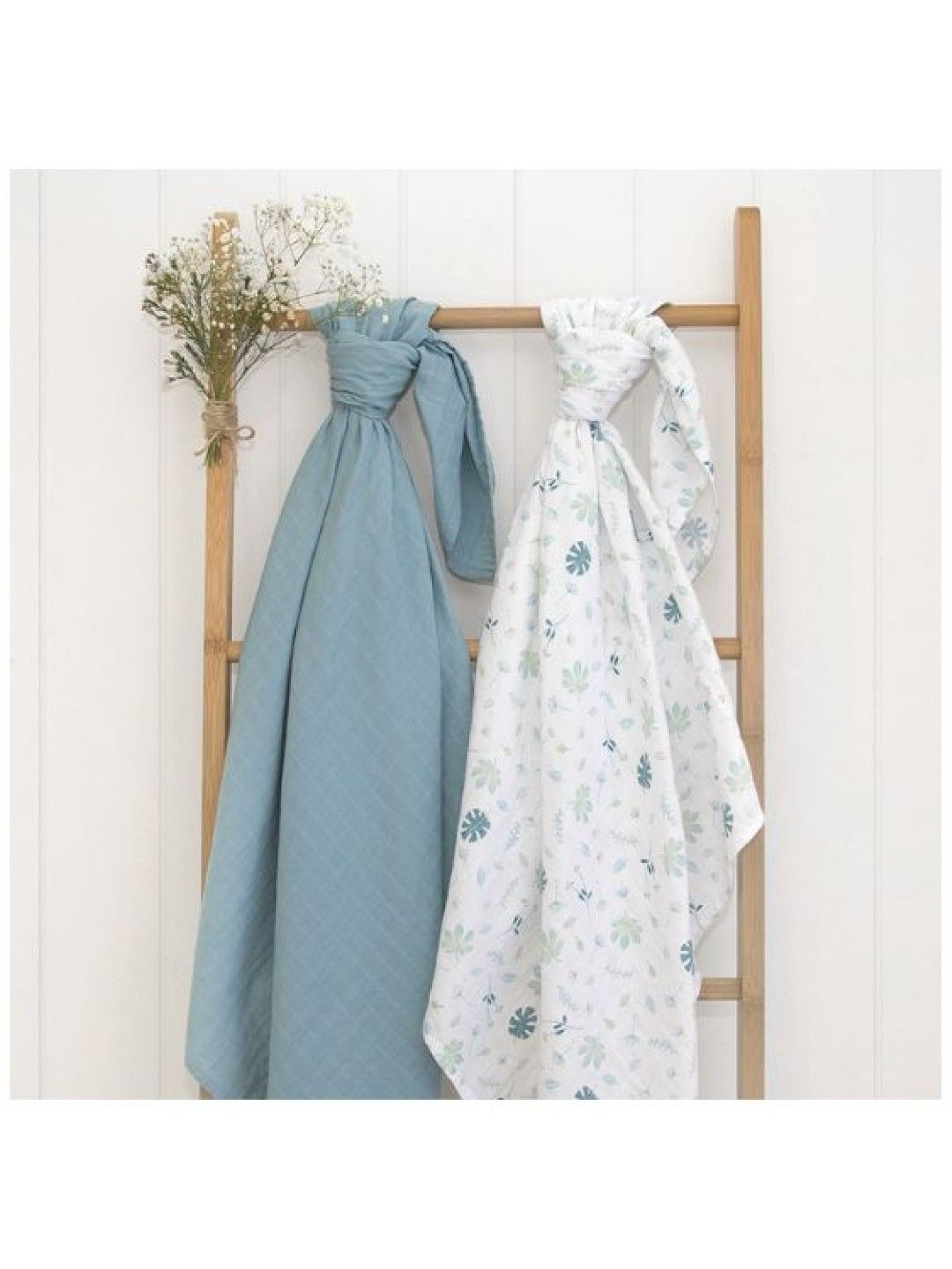 Living Textiles Organic Muslin 2-Pack Swaddle Wraps - Banana Leaf/Teal (No Color- Image 2)
