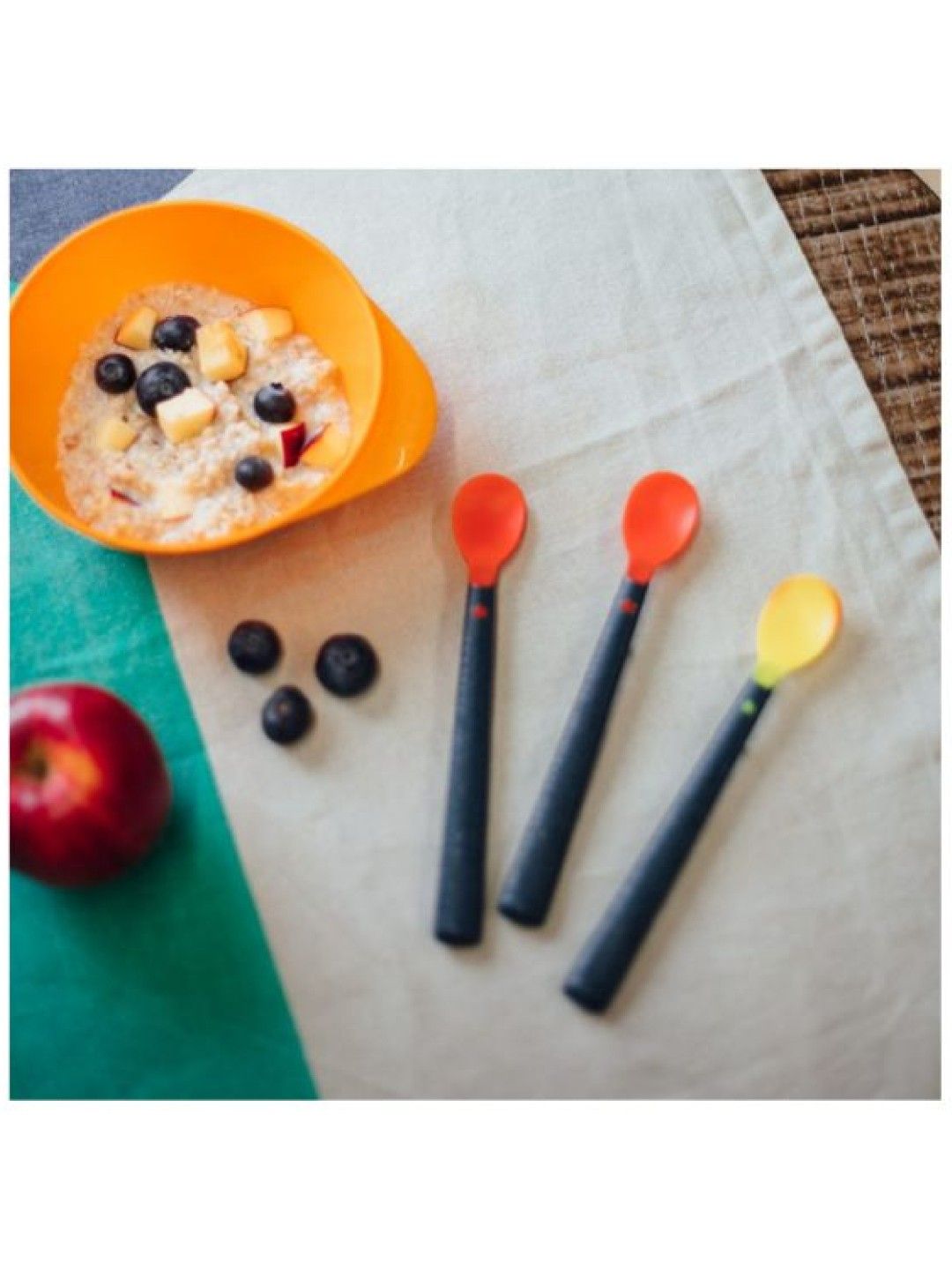Tommee Tippee Heat Sense Soft Weaning Spoon (4pcs.) (No Color- Image 2)