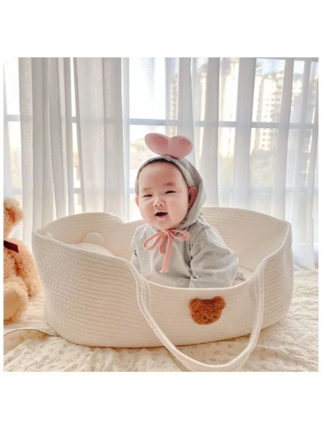 The Baby Basket Portable Bear Design Woven Moses Baby Basket (No Color- Image 2)