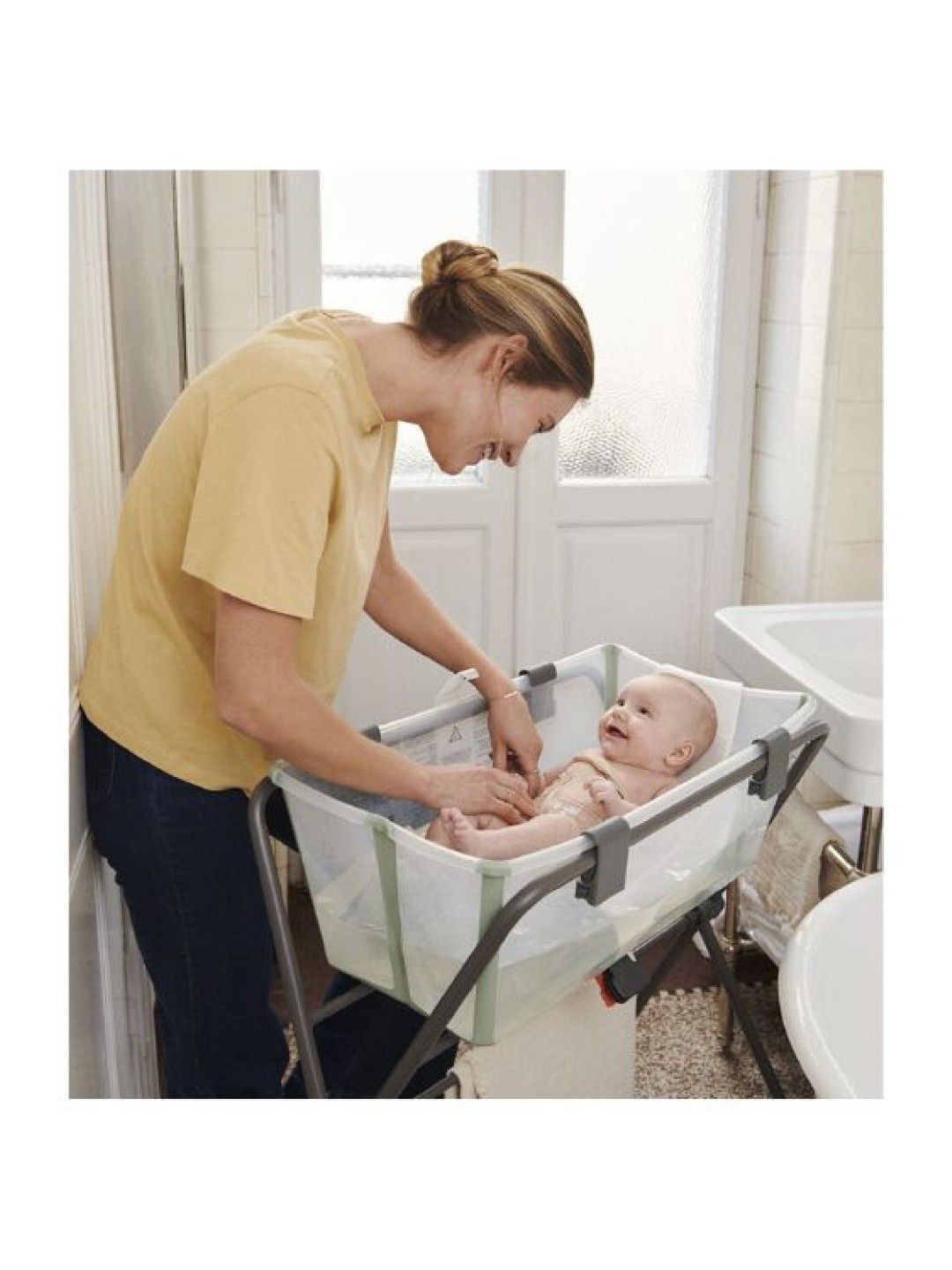 Stokke® Flexi Bath® Newborn Support (White- Image 4)