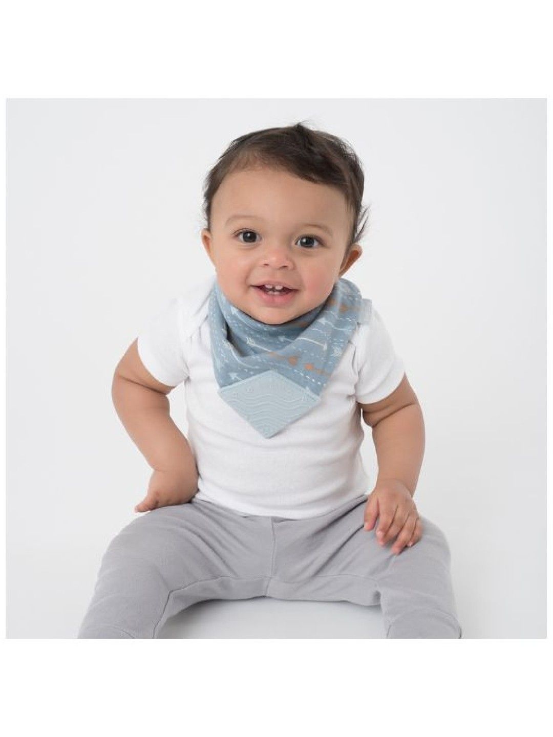 BooginHead Bandana Teether & PaciGrip Bib 2-Pack (Blue Arrows- Image 2)