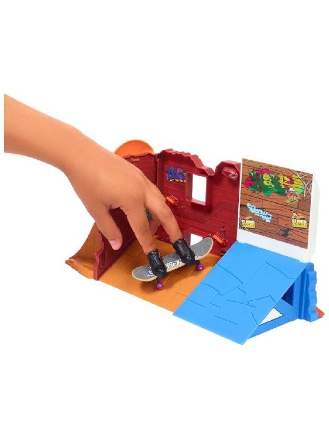 Hot Wheels Skate Donut Skatepark With 1 Fingerboard And 1 Pair Of Skate Shoes (No Color- Image 2)