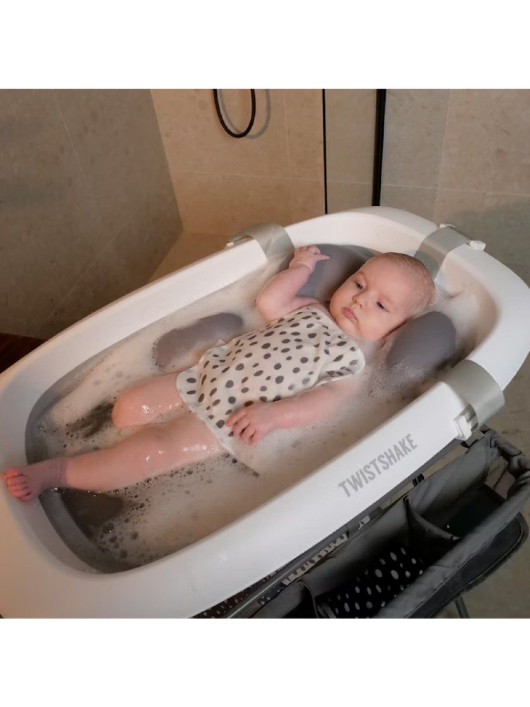 Twistshake Bathtub + Cushion - Gray (No Color- Image 4)