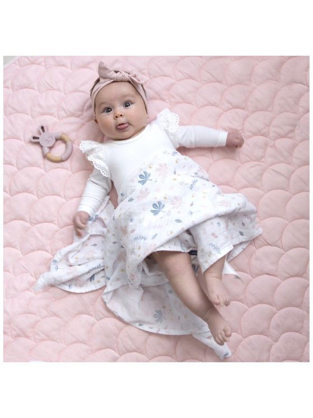 Living Textiles Organic Muslin 2-Pack Swaddle Wraps - Botanical/Blush (No Color- Image 4)