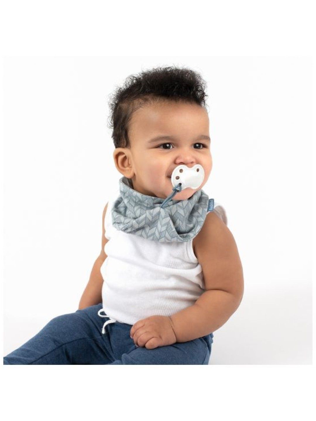BooginHead Bandana Teether & PaciGrip Bib 2-Pack (Blue Arrows- Image 3)