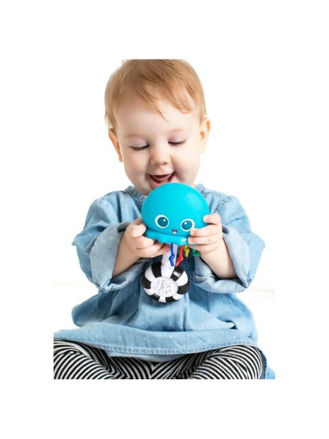 Bright Starts Baby Einstein Ocean Glow Sensory Shaker™ Musical Baby Toy (No Color- Image 3)