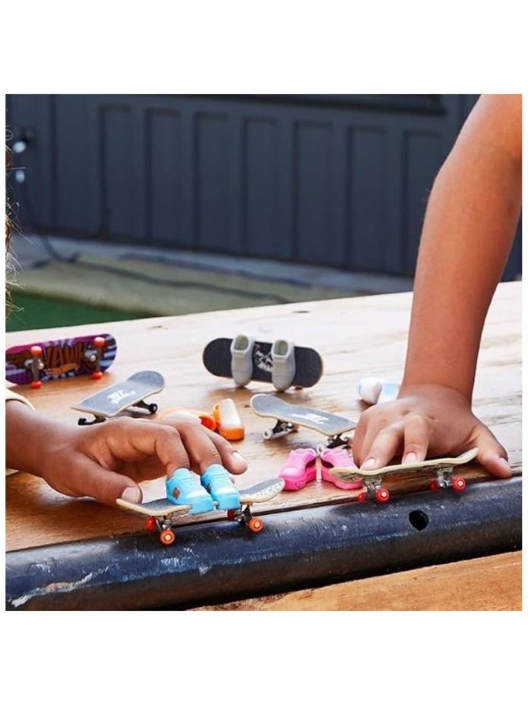 Hot Wheels Skate Fingerboard Teenage Mutant Ninja Turtles Michelangelo (No Color- Image 3)