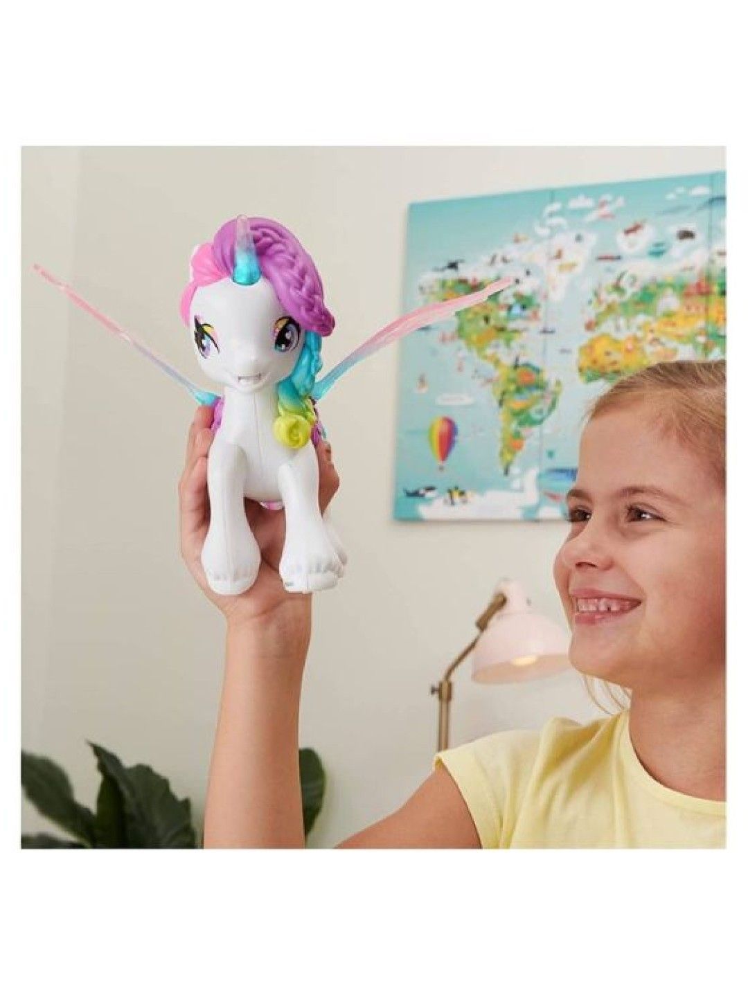 Hatchimals Rainbowcation Hatchicorn (No Color- Image 3)