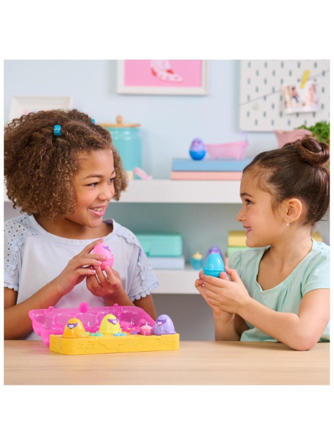 Hatchimals Alive, Pink & Yellow Egg Carton Toy with 6 Mini Figures (No Color- Image 4)