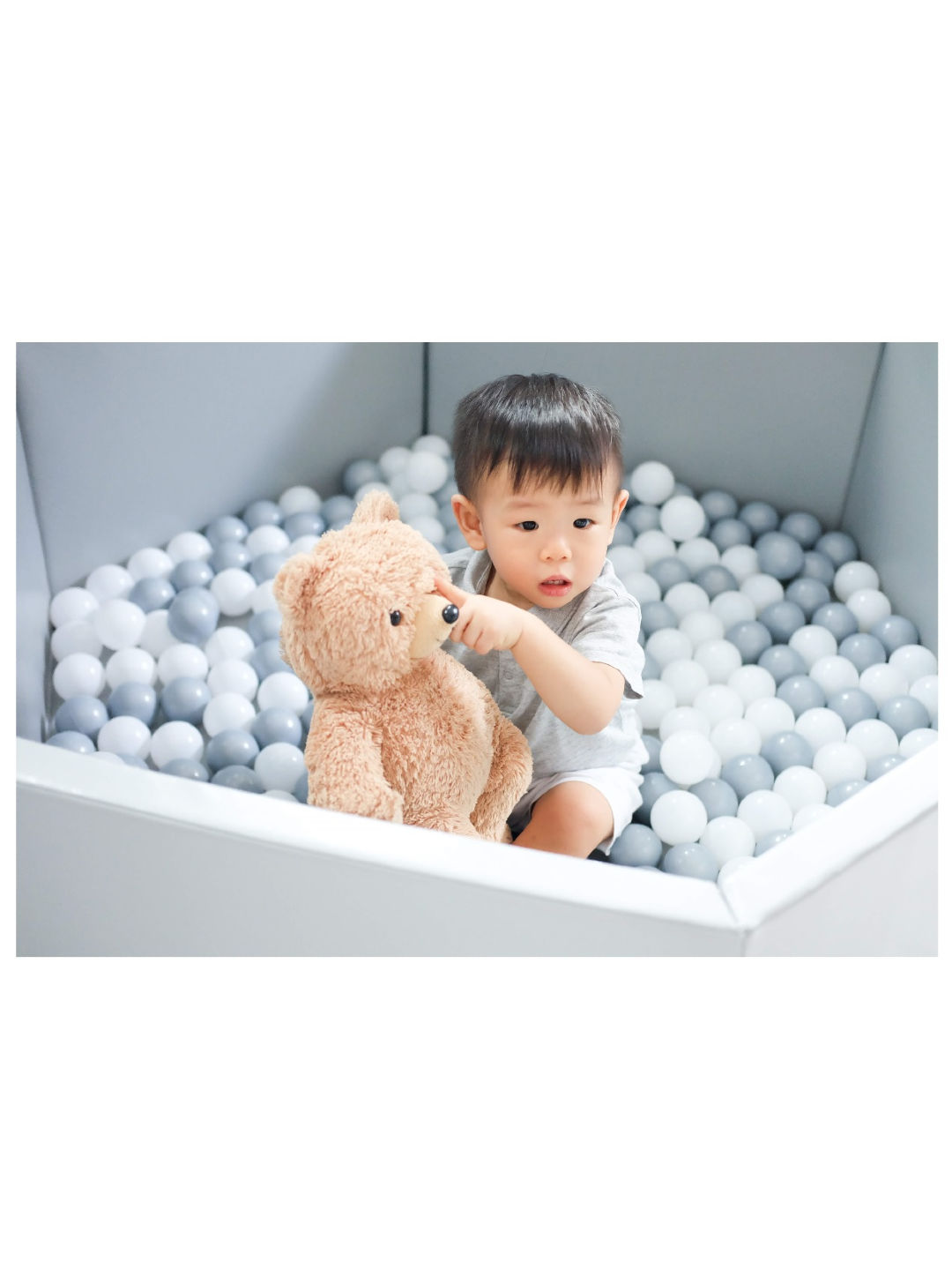 Bonjour Baby Foldable Ball Pit with 300 White & Grey Balls (Grey- Image 4)