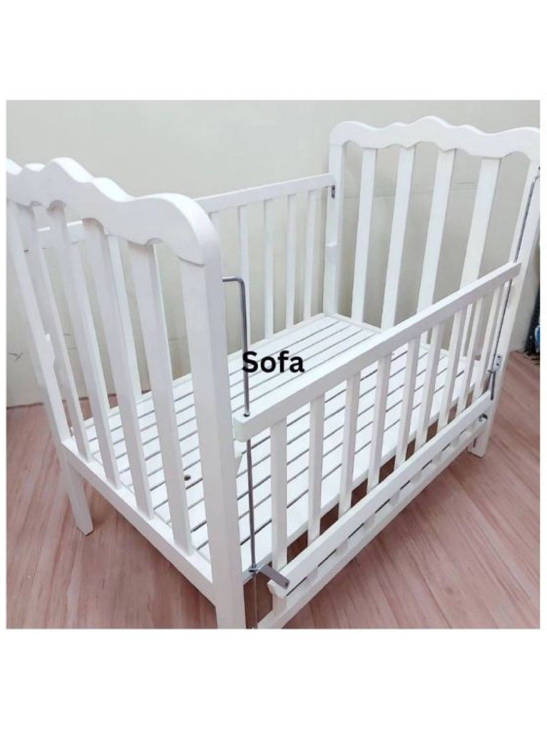 QT Hub Wooden Crib (No Color- Image 4)