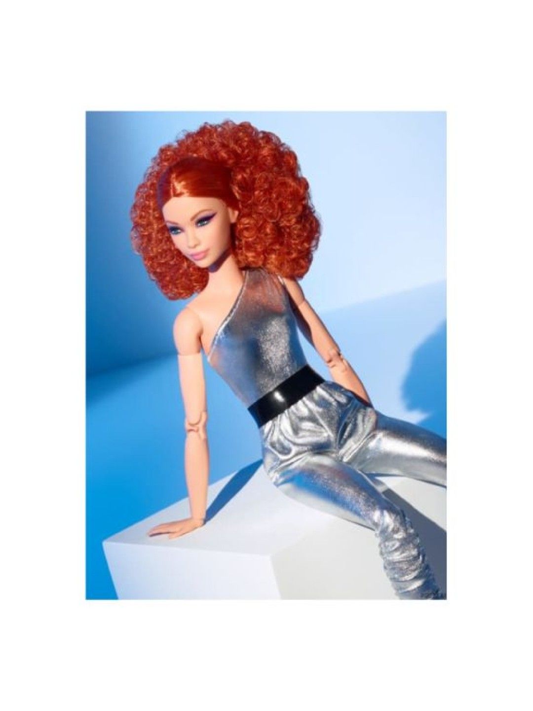 Barbie Looks Original Red (No Color- Image 3)
