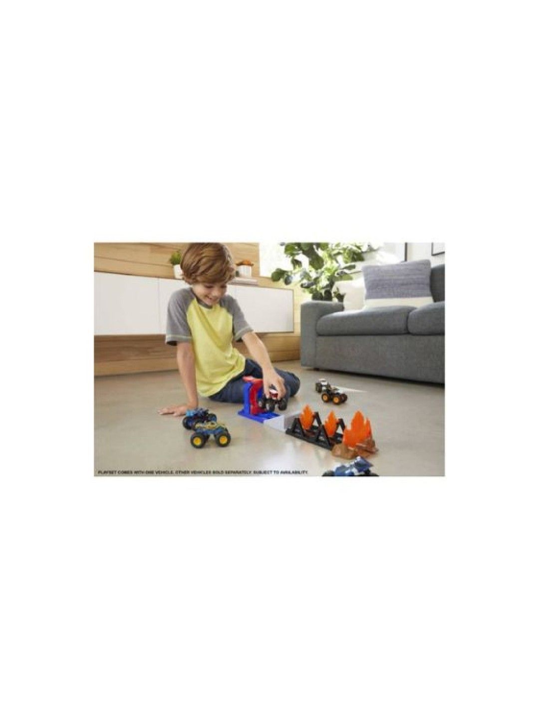 Hot Wheels Monster Trucks Fire Through Hero Playset (No Color- Image 3)