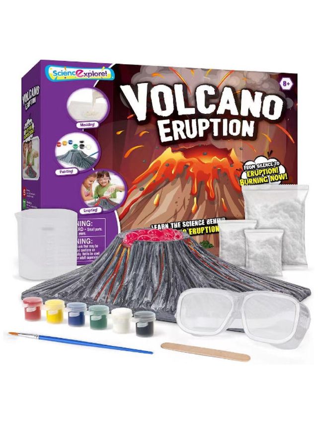 Lil Bear Finds Volcano Eruption DIY Kit