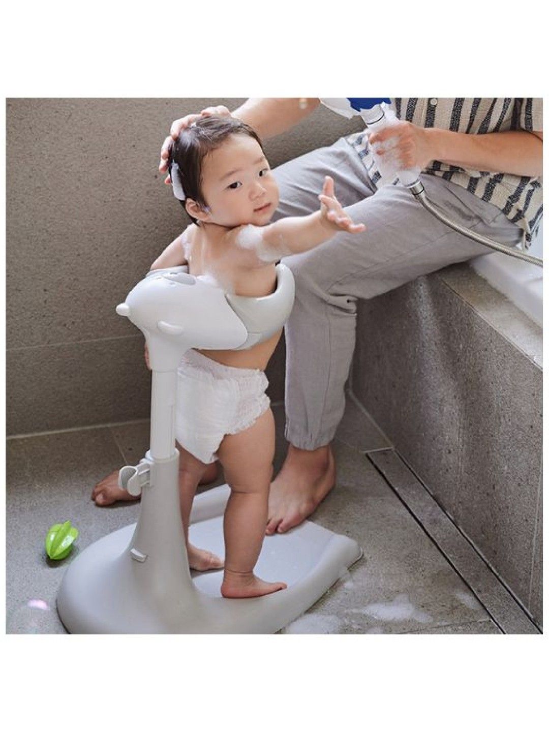Poled Hug Bear Bidet & Bathing (No Color- Image 4)