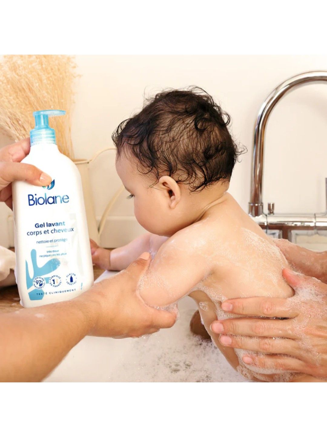 Biolane Baby Body & Hair Wash Gel 200ml (No Color- Image 4)