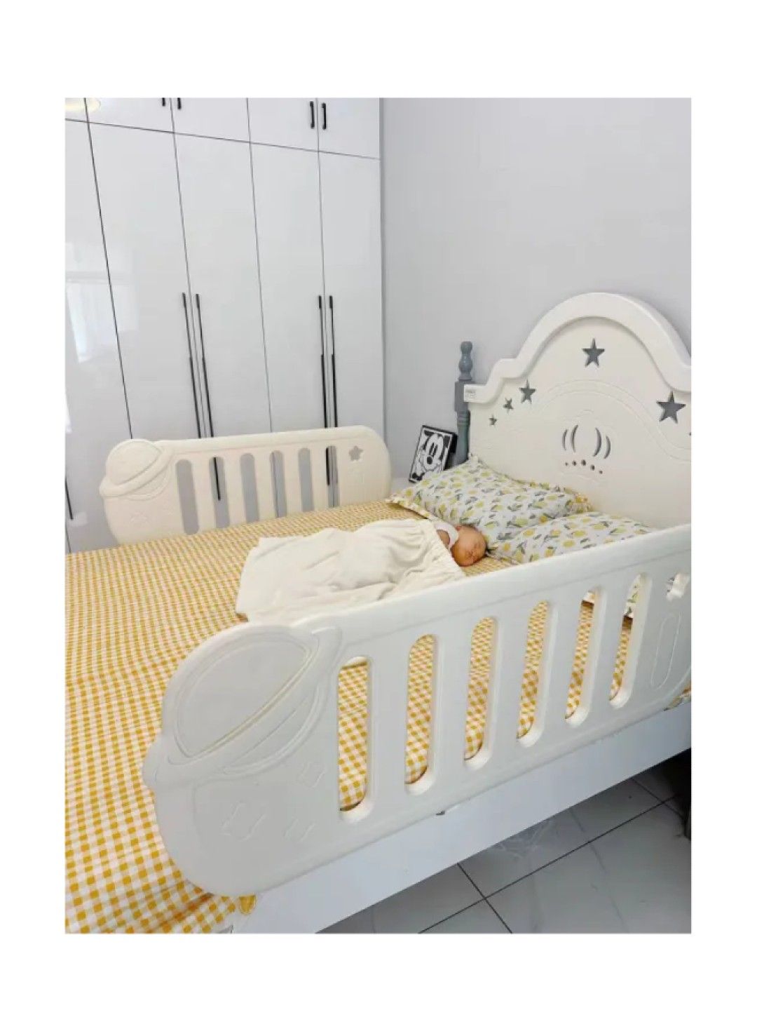 QT Hub Amaris Bed Safety Guard Rail - Cloud (No Color- Image 4)
