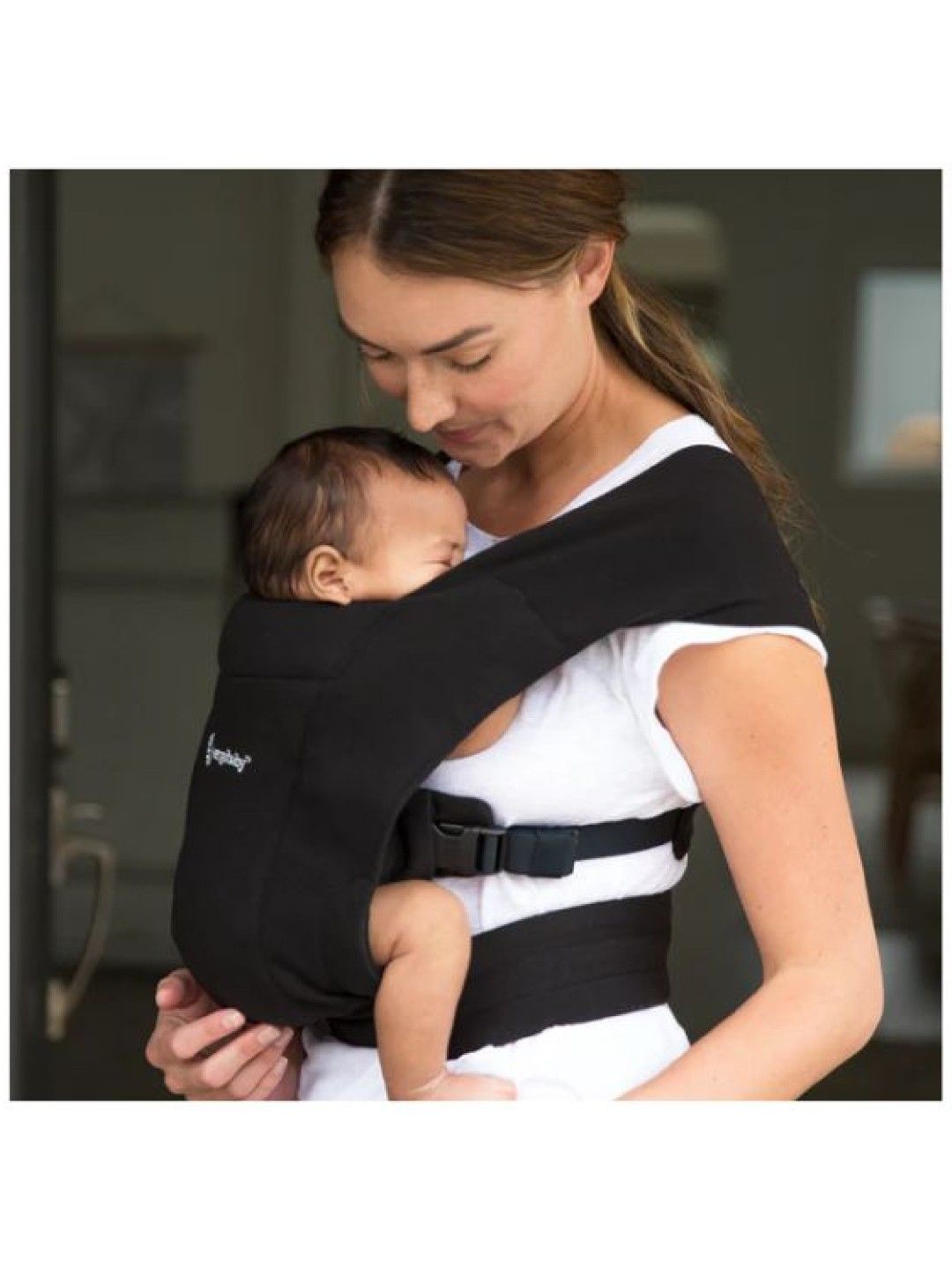 Ergobaby Embrace Soft Snug Knit Cozy Newborn Baby Carrier (Pure Black- Image 3)