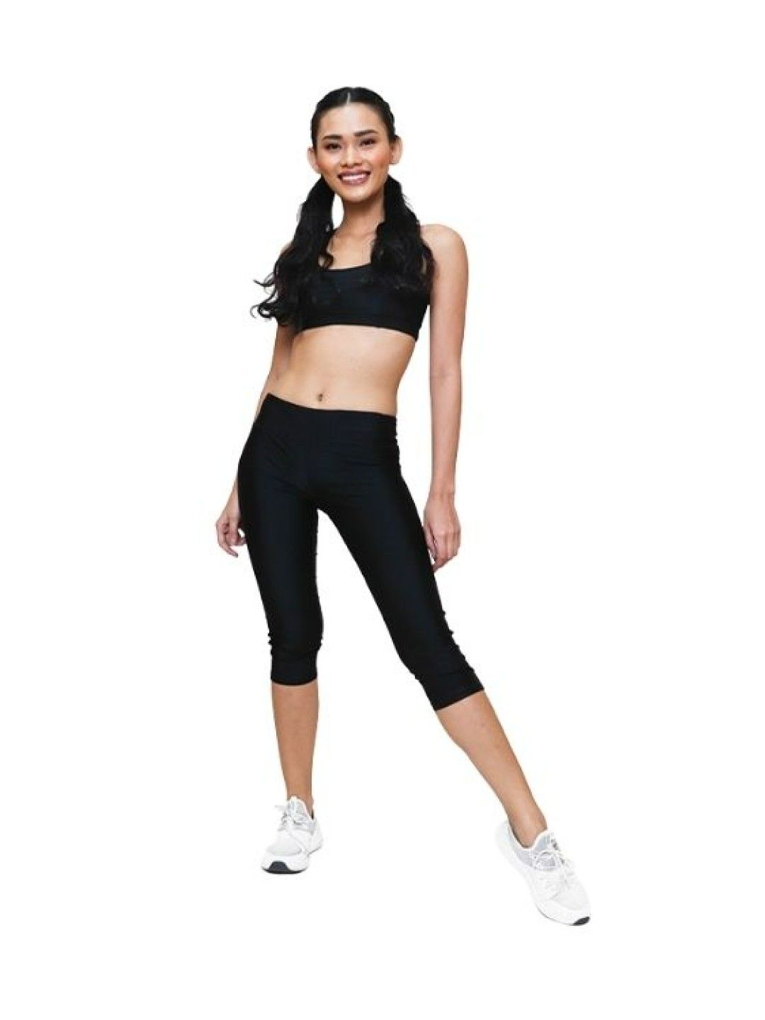 Womanly Dry Fit Capri (Black- Image 4)