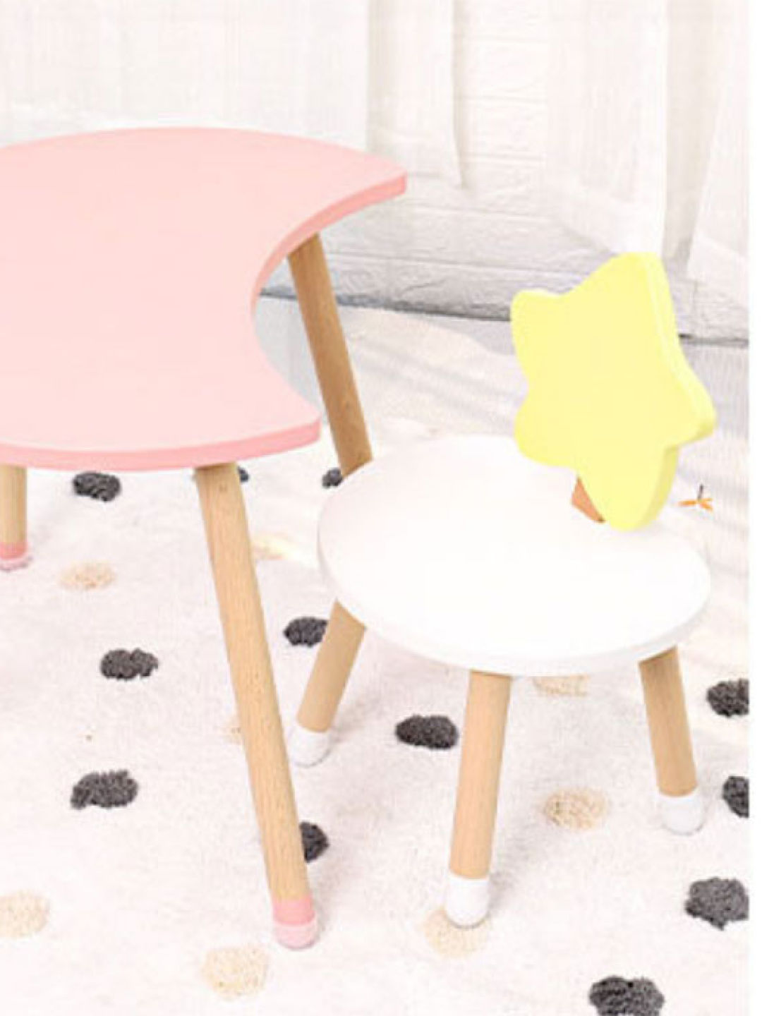 Juju Nursery Moon and Star Table and Chair Set (Pink- Image 2)