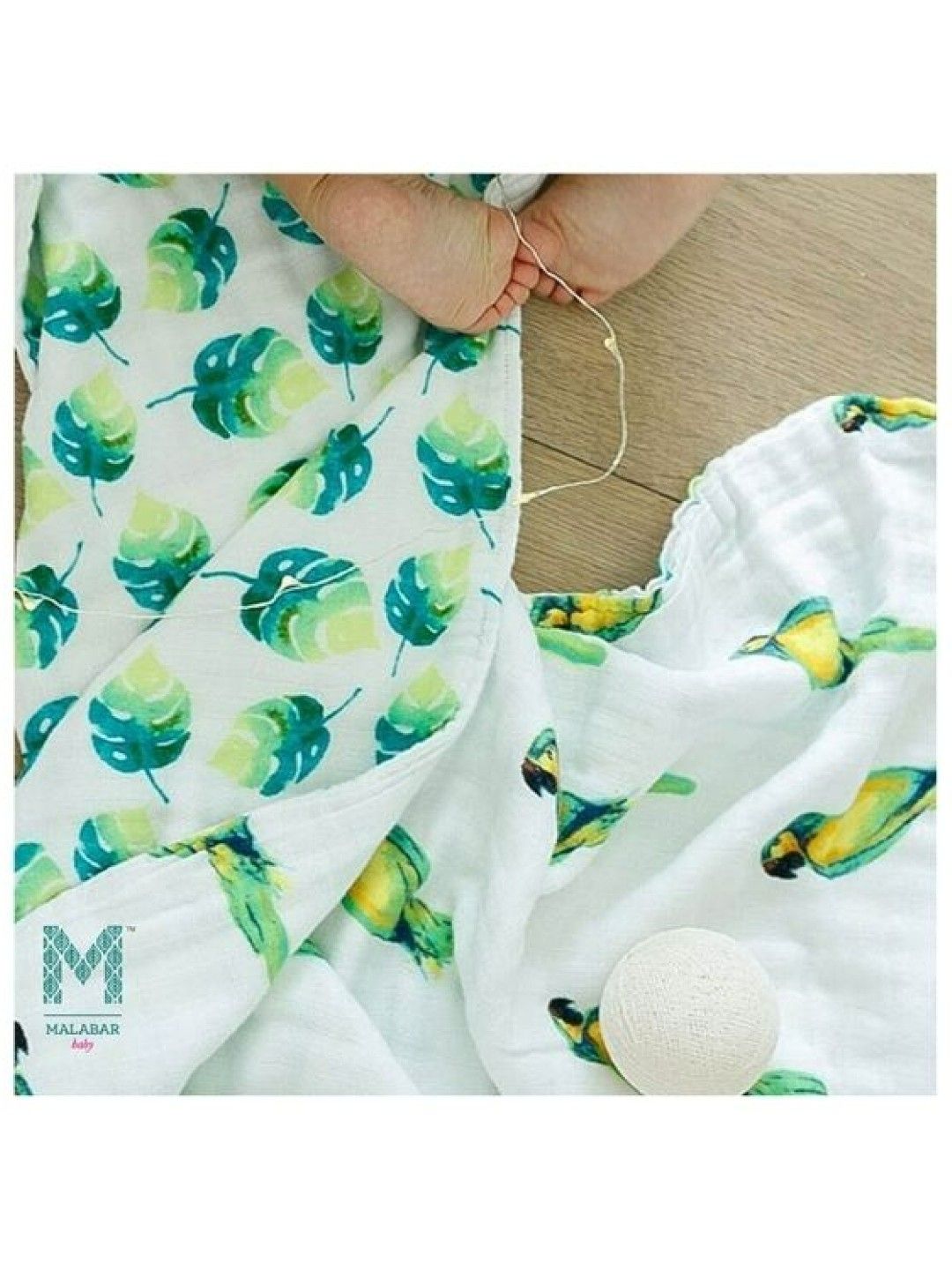 Malabar Baby Organic Muslin Snug Blankets (Reversible) - Parrots / Leaf (No Color- Image 3)