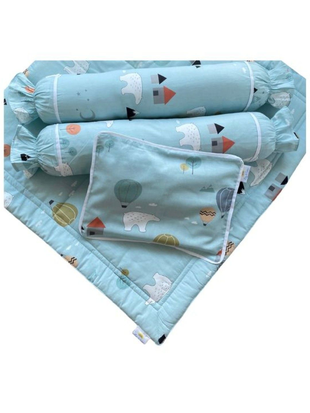 Lily and Tucker Baby Bedding Set (7 pieces) (Polar Bear Land- Image 1)