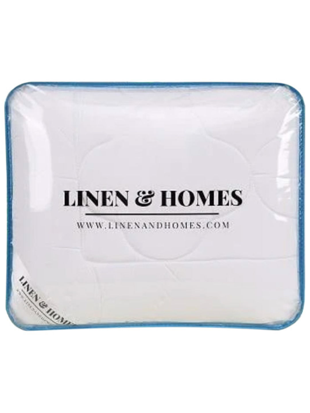 Linen & Homes CloudLight Comforter