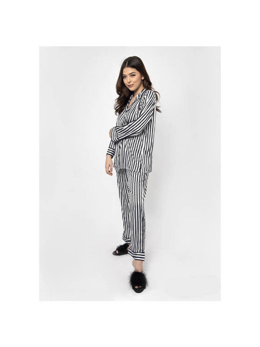 Amelia Sleepwear Alexa Silk Pants Sleepwear Set (Black, White- Image 3)