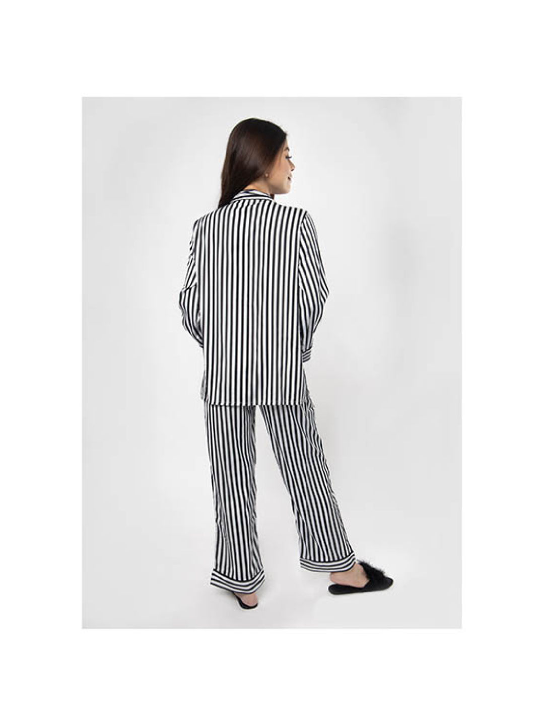 Amelia Sleepwear Alexa Silk Pants Sleepwear Set (Black, White- Image 4)