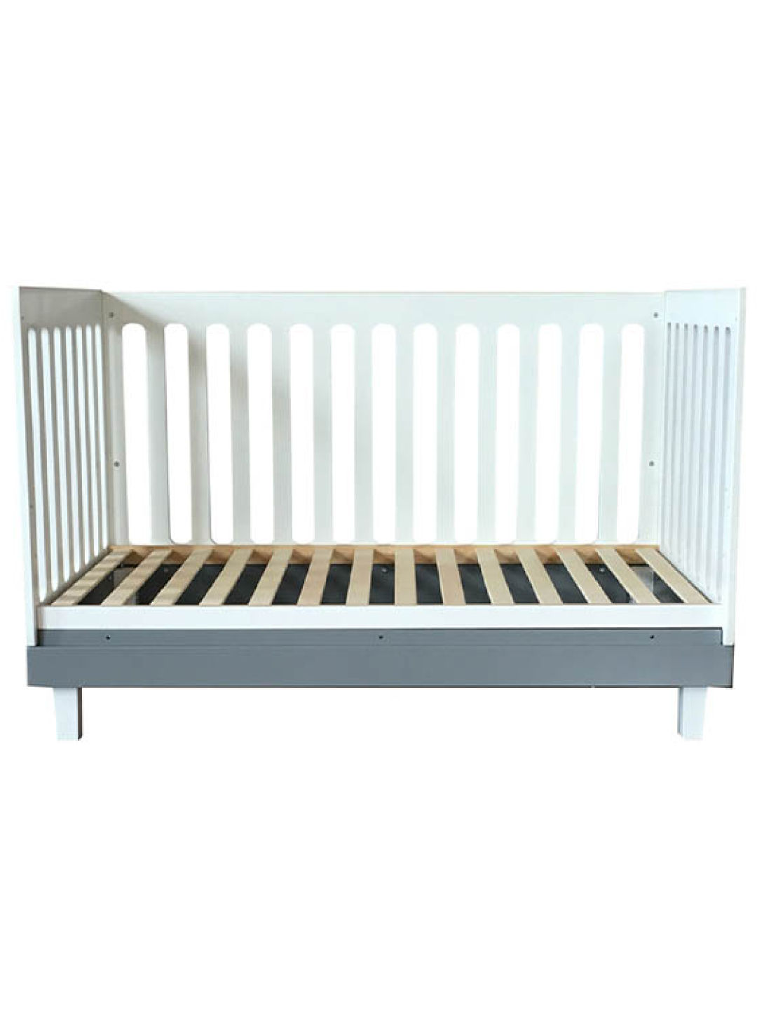 Cuddlebug Madison 3in1 Convertible Crib (Grey- Image 4)