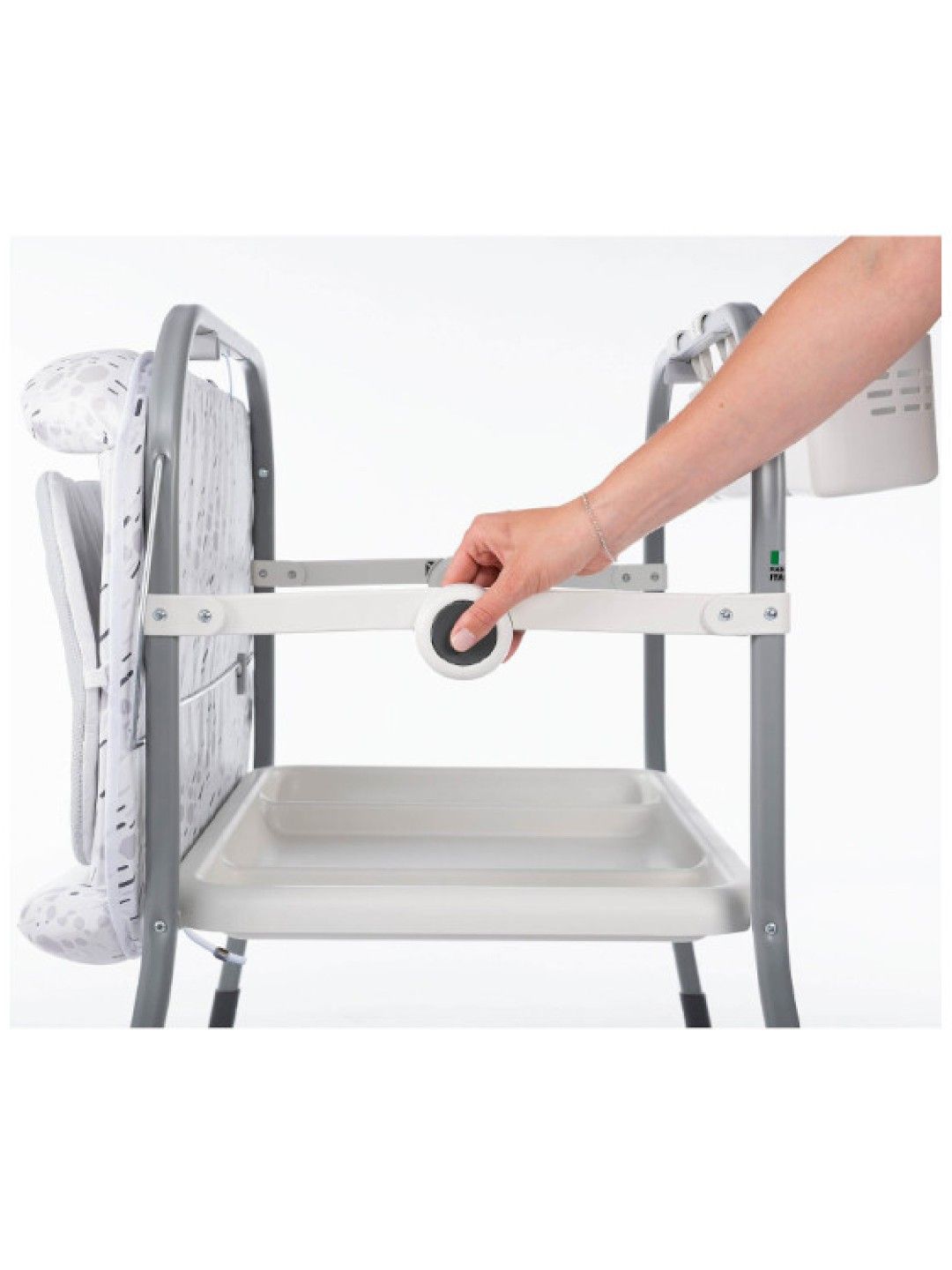 Chicco Cuddle & Bubble Comfort Baby Tub and Changing Station (Cool Grey- Image 2)