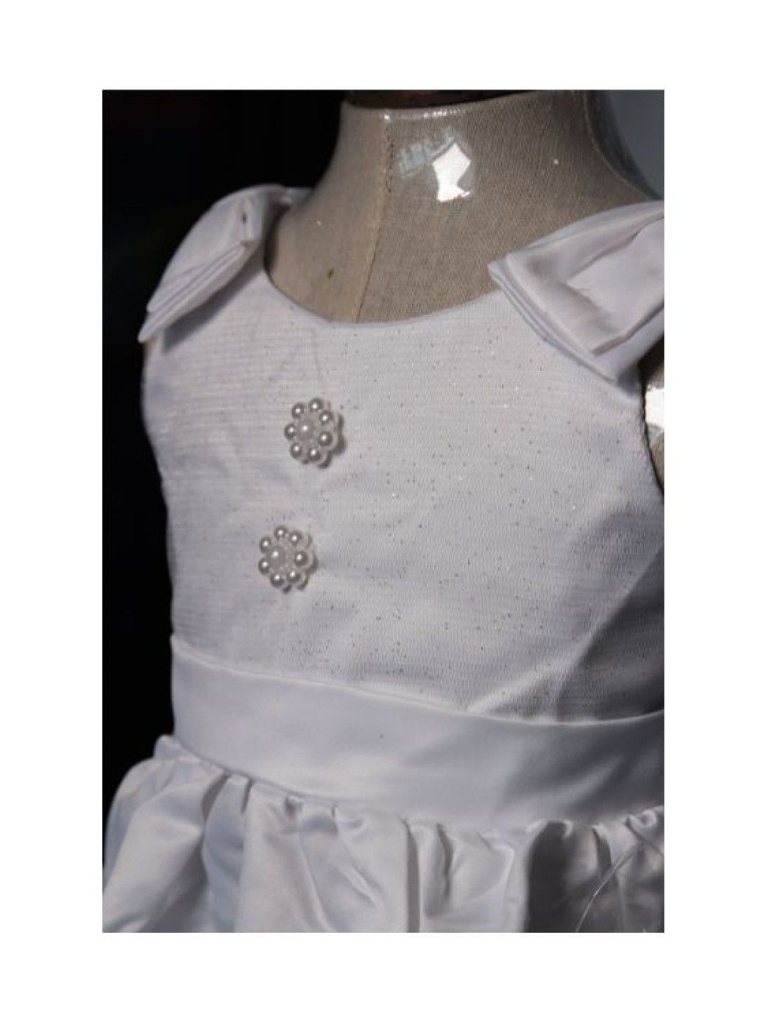 Bebeta Formal Dress (Ribbon Sleeveless) (White- Image 2)