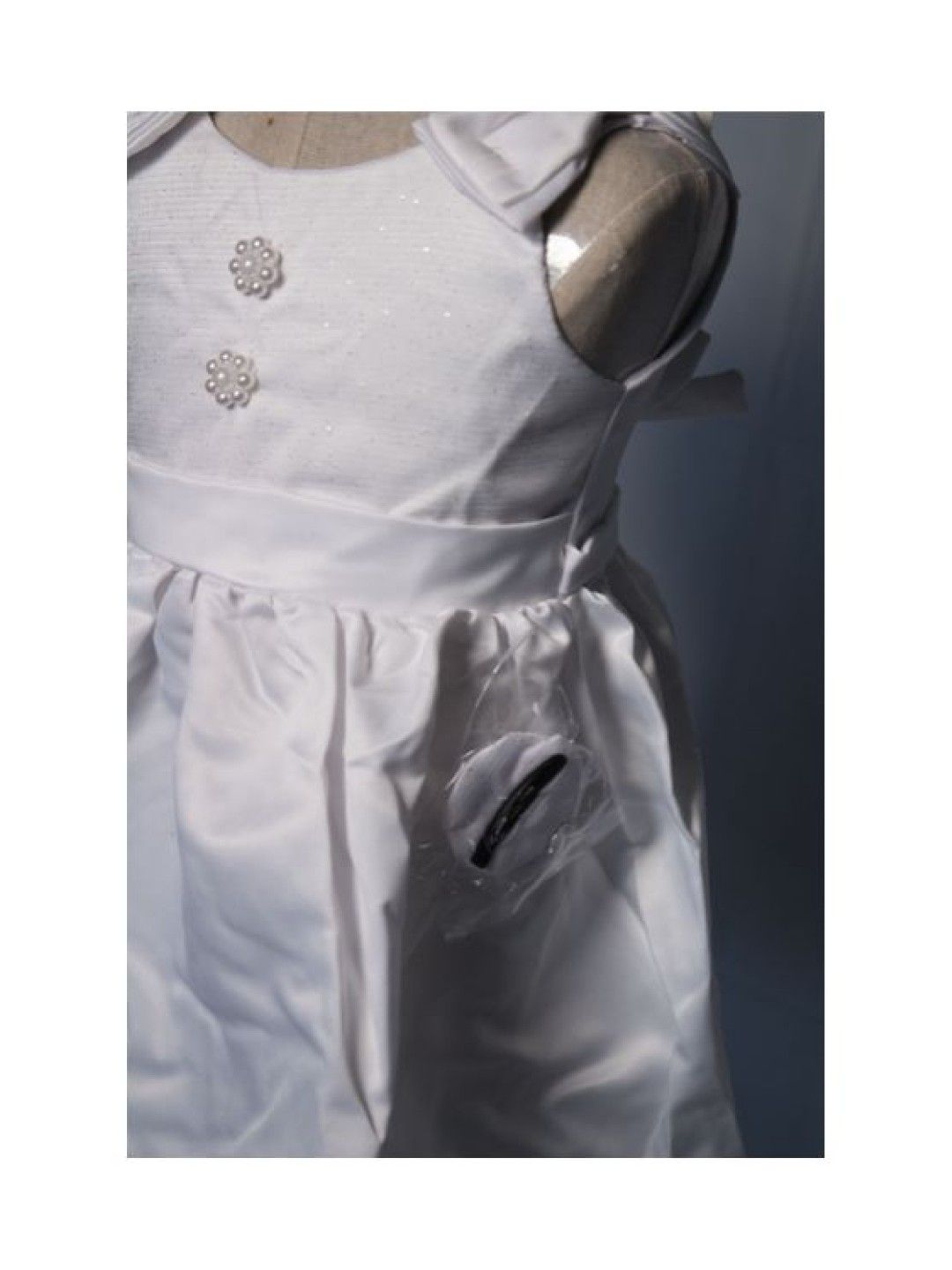 Bebeta Formal Dress (Ribbon Sleeveless) (White- Image 3)